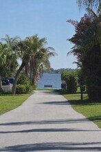 1036 NE Wright Ave in Jensen Beach, FL - Building Photo - Building Photo