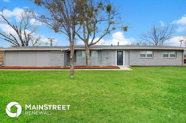 property at 309 E Huitt Ln