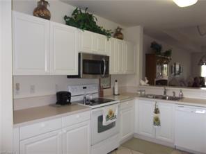 7835 Regal Heron Cir-Unit -306 in Naples, FL - Building Photo - Building Photo