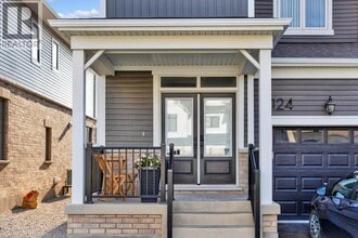 124 Forestwalk St in Kitchener, ON - Building Photo - Building Photo