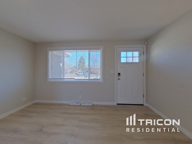 1460 W 6th Ave in Broomfield, CO - Building Photo - Building Photo