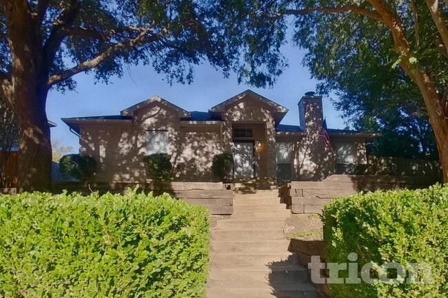 property at 8707 Woodrigg Dr