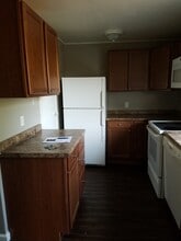 10 East State Street, Unit APT4 in Mt Morris, NY - Foto de edificio - Building Photo