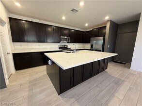 9684 Abel Clf St in Las Vegas, NV - Building Photo - Building Photo