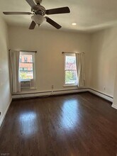 259 Grove St in Jersey City, NJ - Building Photo - Building Photo