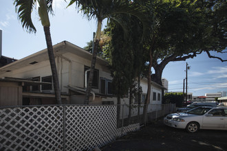 1302 Kinau St in Honolulu, HI - Building Photo - Building Photo