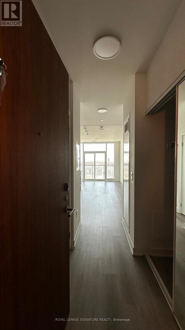 40 Lagerfeld Dr in Brampton, ON - Building Photo - Building Photo