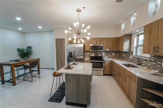 3302 S Sugar Rd, Unit 3 in Edinburg, TX - Building Photo - Building Photo
