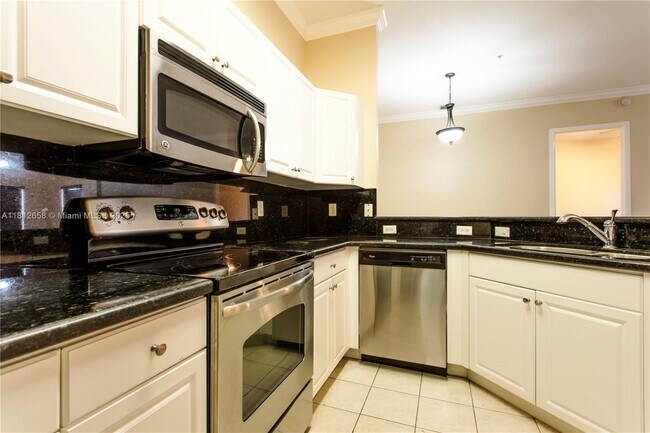 4402 SW 160th Ave in Miramar, FL - Building Photo - Building Photo