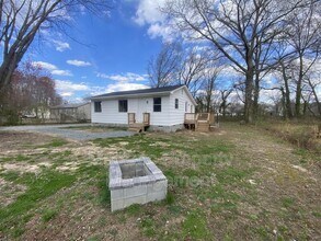 6037 Rosedale Dr in King George, VA - Building Photo - Building Photo