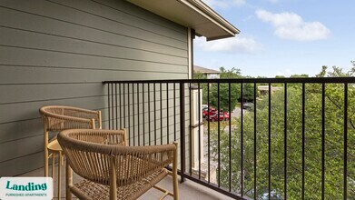 625 E Stassney Ln, Unit 07-7308 in Austin, TX - Building Photo - Building Photo