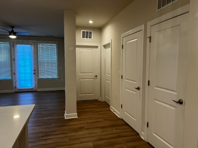 3927 Fair Ridge Dr in Fairfax, VA - Building Photo - Building Photo