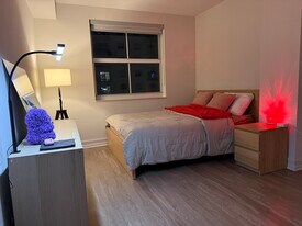 51 SW 11th St in Miami, FL - Building Photo