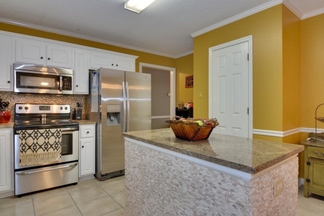 property at 4740 Savannah Ln