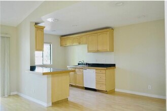 32221 Alipaz St, Unit 262 in San Juan Capistrano, CA - Building Photo - Building Photo
