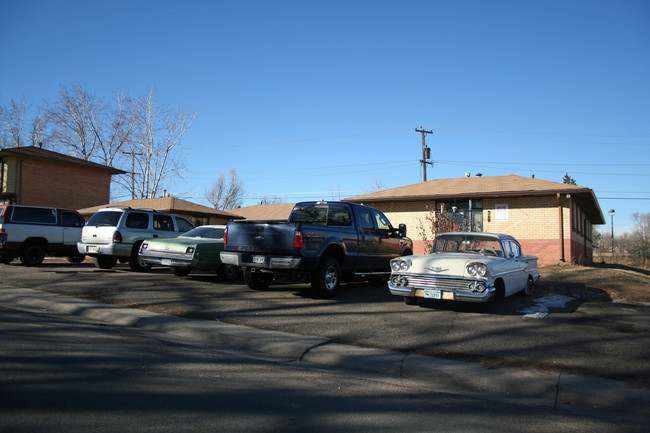 1633 Fenton St in Lakewood, CO - Foto de edificio - Building Photo