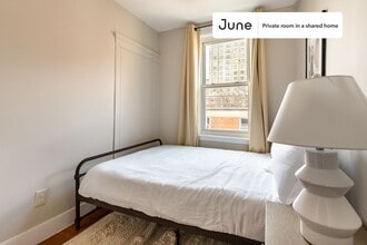 Private bedroom in 2 bed/1.5 bath Home in Boston, MA - Building Photo - Building Photo