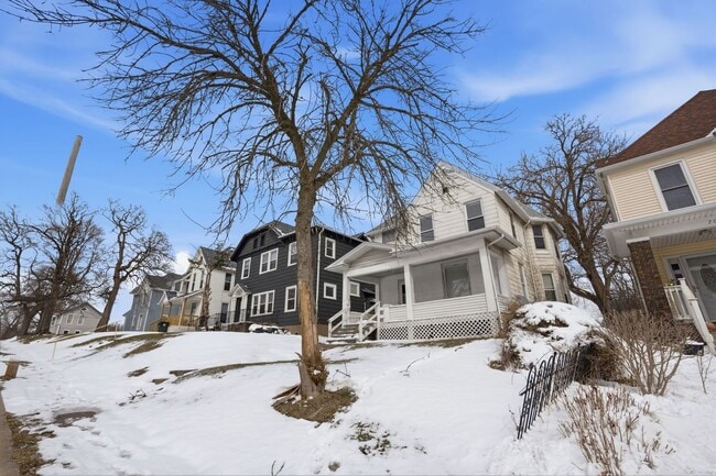 715 Iowa St in Davenport, IA - Building Photo - Building Photo