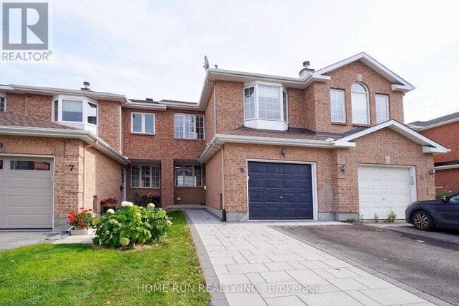 9 Angus Dr in Ottawa, ON - Building Photo - Building Photo