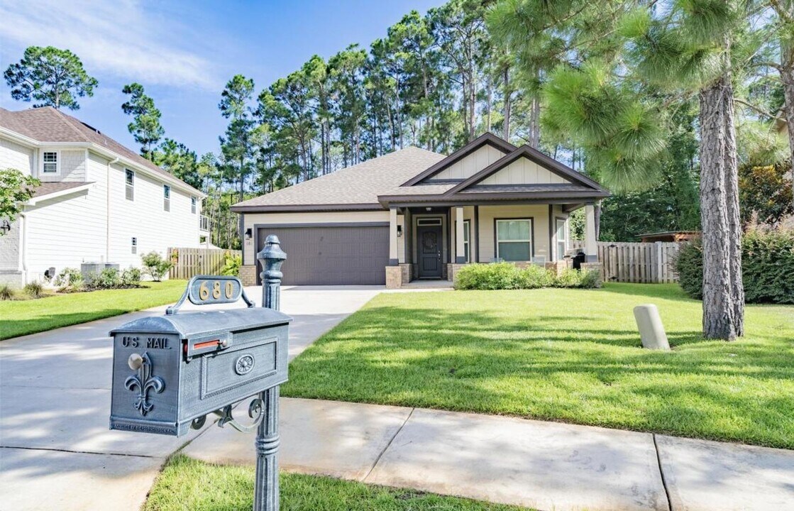 680 Loblolly Bay Dr in Santa Rosa Beach, FL - Building Photo