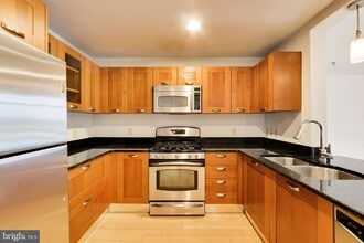 5750 Bou Ave, Unit 713 in Rockville, MD - Building Photo - Building Photo