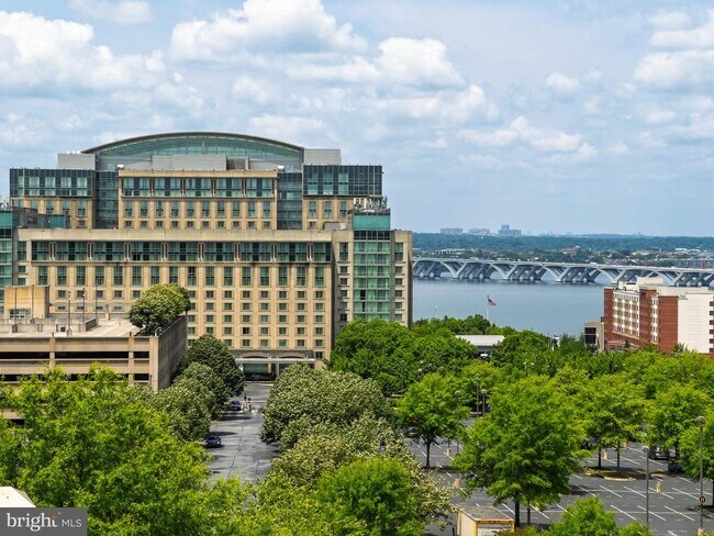 510 Overlook Park Dr in Oxon Hill, MD - Building Photo - Building Photo