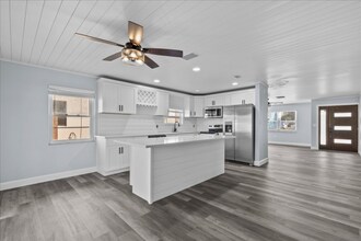 13821 Judy Ave in Hudson, FL - Building Photo - Building Photo