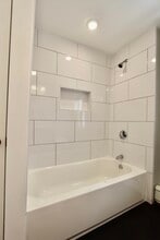 4 Sheridan St, Unit 1 in Lynn, MA - Foto de edificio - Building Photo