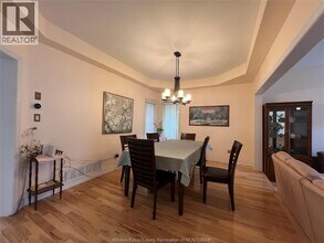 4730 Wembley Ct in Windsor, ON - Building Photo - Building Photo