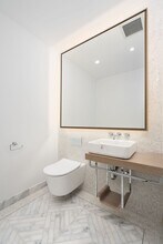 250 W 96th St in New York, NY - Building Photo - Building Photo