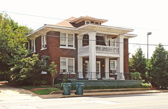 26 Mclean Blvd in Memphis, TN - Building Photo - Building Photo