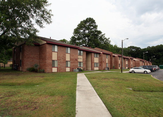 Pines at Garden City