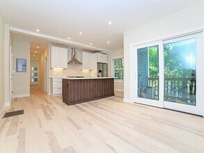 189 I St, Unit 1 in Boston, MA - Building Photo - Building Photo