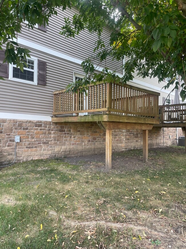 property at 386 NE Olivewood