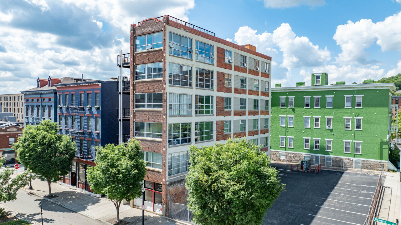 Rosmur Vue Condominiums in Cincinnati, OH - Foto de edificio