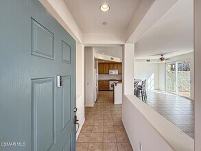 2930 Esperanza Way in Simi Valley, CA - Building Photo - Building Photo