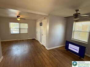 240 Palmer St in Easton, PA - Building Photo - Building Photo