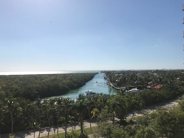 1121 Crandon Blvd-Unit -D703 in Key Biscayne, FL - Building Photo - Building Photo