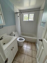 185 N Bicycle Path in Selden, NY - Building Photo - Building Photo