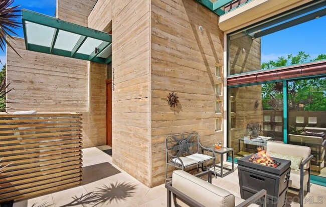 7725 Herschel Ave in San Diego, CA - Foto de edificio - Building Photo