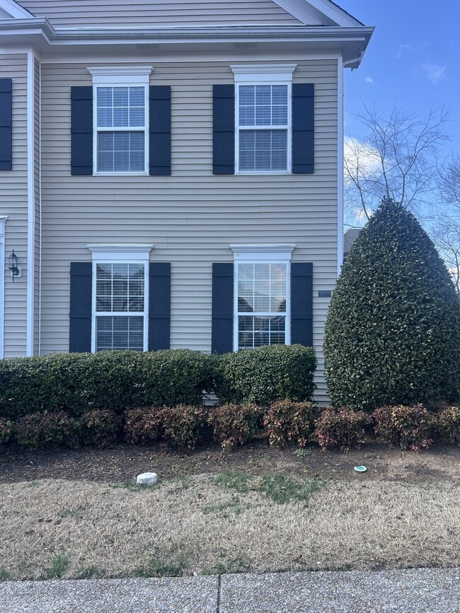 property at 207 Dakota Dr