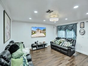 613 NW 135th Terrace in Plantation, FL - Building Photo - Building Photo