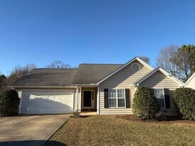 12631 Cumberland Crest Dr in Huntersville, NC - Building Photo