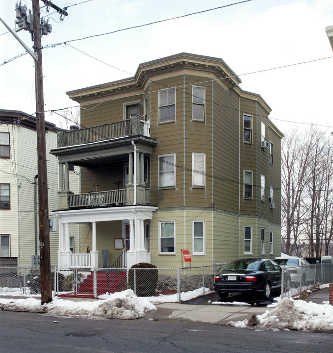 292 Boston in Medford, MA - Building Photo