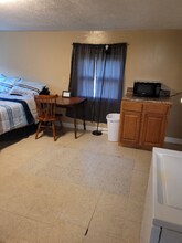 2735 Hope Mills Rd-Unit -6 in Fayetteville, NC - Building Photo - Building Photo