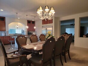 8137 Crimson Creek Ct in Las Vegas, NV - Building Photo - Building Photo