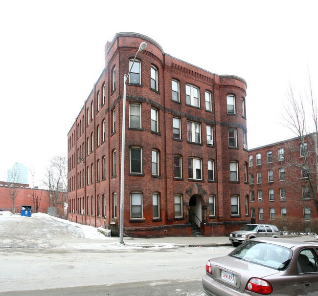 46 Wellington St in Worcester, MA - Foto de edificio - Building Photo