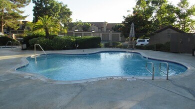 1068 Calle Del Cerro in San Clemente, CA - Building Photo - Building Photo