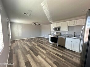 1045 E Halcyon Rd in Tucson, AZ - Building Photo - Building Photo