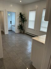 279 E Squantum St, Unit 1 in Quincy, MA - Building Photo - Building Photo